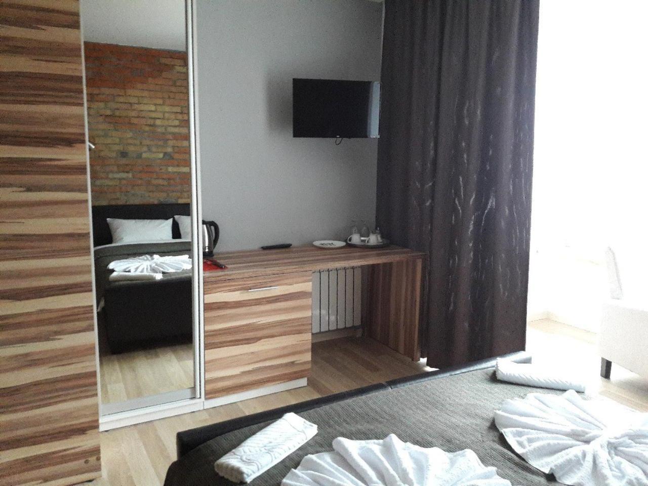 Mini Hotel On Demiivska Kyiv Exterior photo